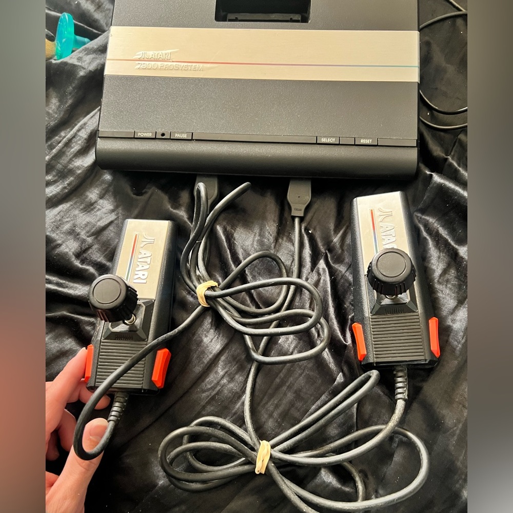 ATARI 7800 PROSYSTEM - Picture 1 of 4